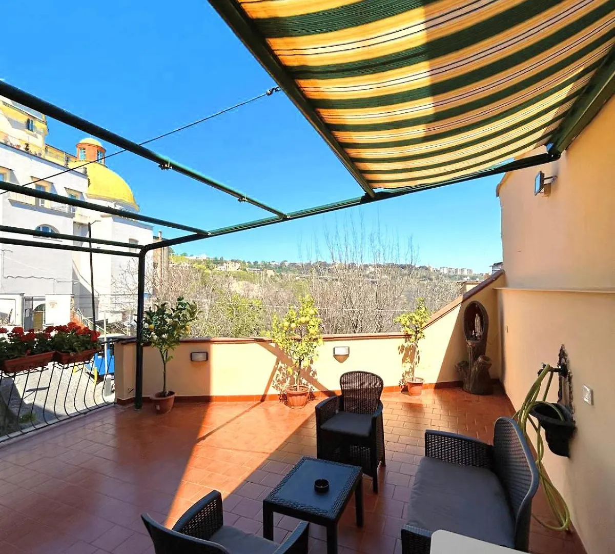 度假居 Terrazza Paradiso 那不勒斯